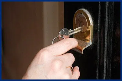 Advantage Locksmith Store Portland, CT 860-381-0279 - 7-door-unlock